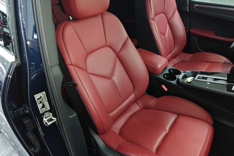 Used Porsche Macan 2022 Macan 2.0T