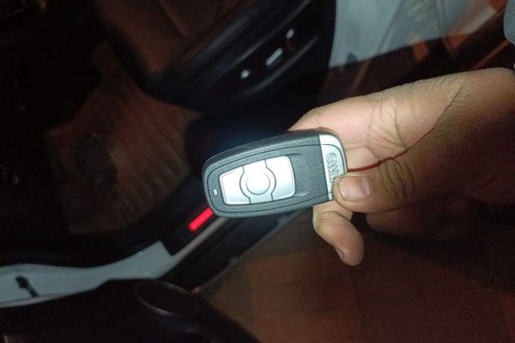 Used Haval H6 2015 Sport Edition 1.5T Automatic Two-Wheel Drive Luxury Model
