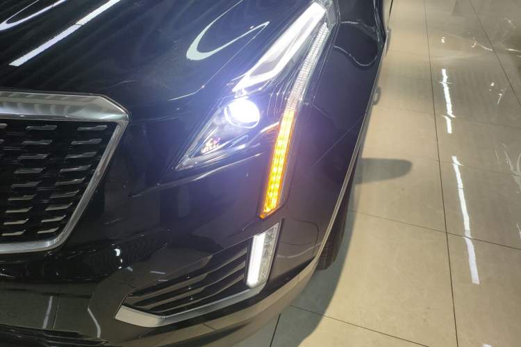 Used Cadillac XT5 2021 2.0T Two-Wheel Drive Luxury Version
