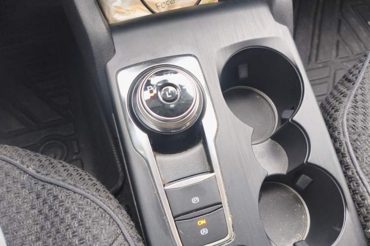 Used Ford Focus 2019 Sedan EcoBoost 125 Automatic Trendy Model China VI Standard
