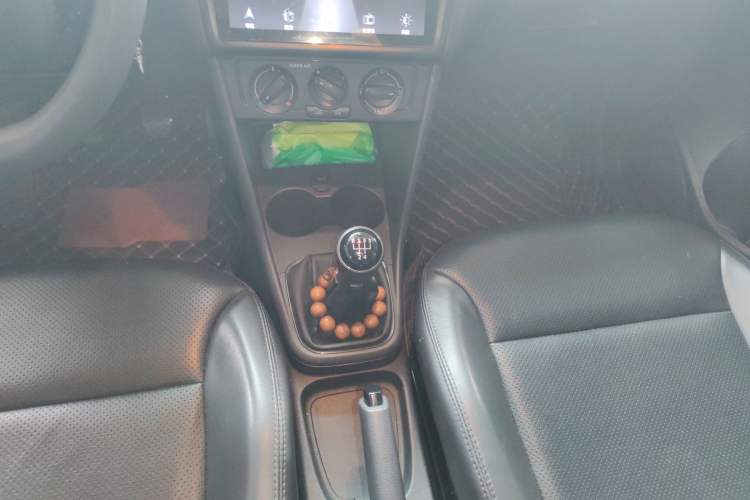 Used Volkswagen Polo 2016 1.4L Manual Fashion Model