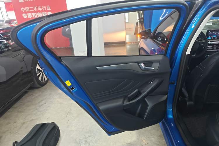 Used Ford Focus 2020 Hatchback EcoBoost 180 Automatic Trend Edition
