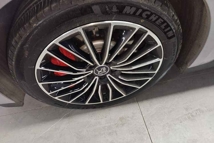 Used BYD Han 2025 EV Intelligent Driving Edition 701KM LiDAR Flagship Model