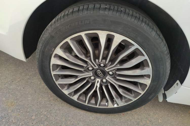 Used Geely Auto Emgrand GT 2017 1.8T Luxury Model
