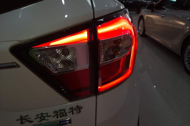 Used Ford Kuga 2017 EcoBoost 245 Four-Wheel Drive Platinum Edition
