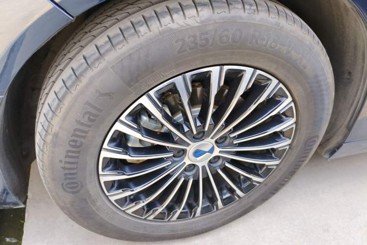 Used Denza D9 2022 DM-i 970 Four-Wheel Drive Flagship Model
