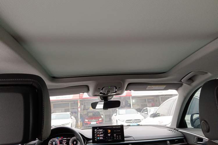 Used Audi A4L 2022 40 TFSI Luxury Dynamic Model
