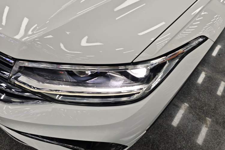 Used Volkswagen Tiguan L 2022 330TSI Automatic Two-Wheel Drive R-Line Enhanced Edition