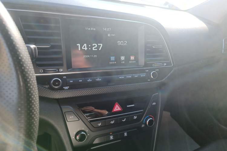 Used Hyundai Elantra 2016 1.4T Dual-Clutch Xuan Dong · Dynamic Version
