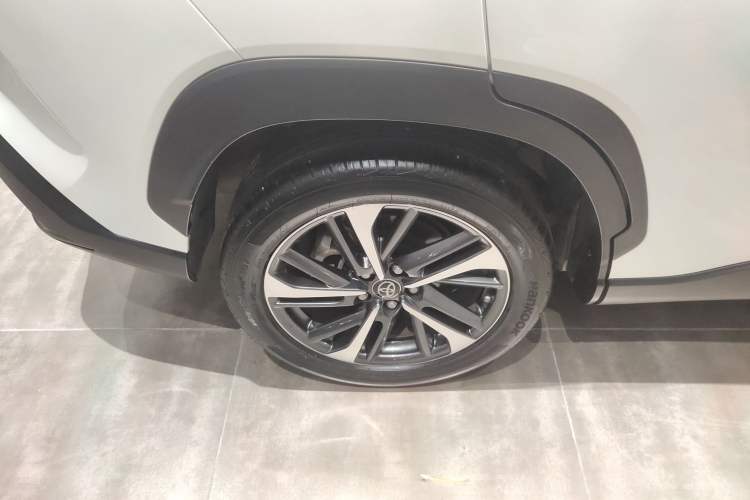 Used Toyota FRONTLANDER 2022 2.0L CVT Luxury PLUS Edition
