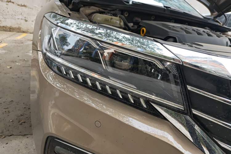 Used Volkswagen Passat 2020 330TSI Luxury Edition China VI
