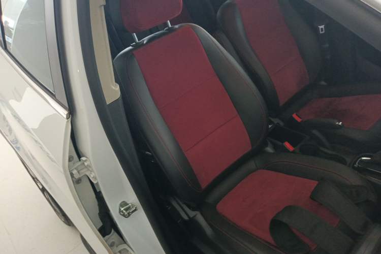 Used Buick Encore 2017 18T Automatic Two-Wheel Drive Urban Elite Model
