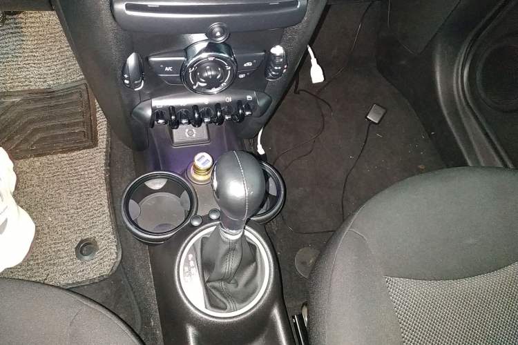 Used MINI MINI 2011 1.6L ONE