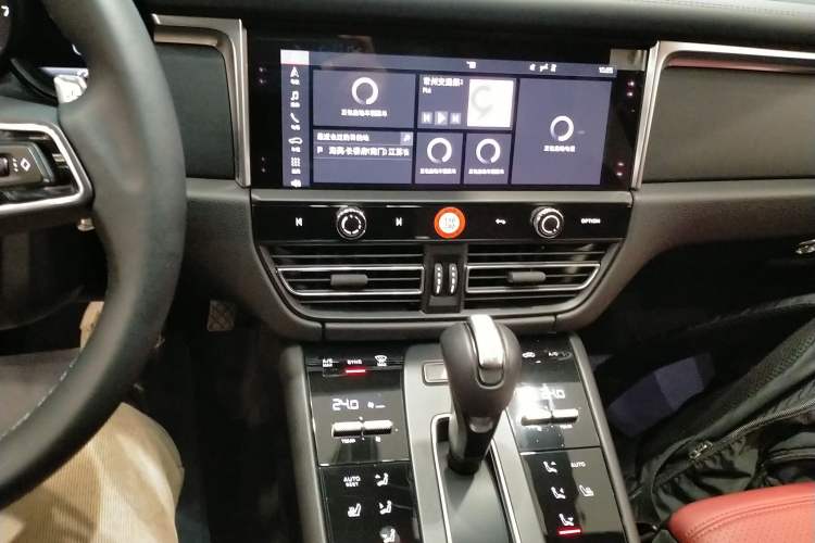 Used Porsche Macan 2022 Macan 2.0T
