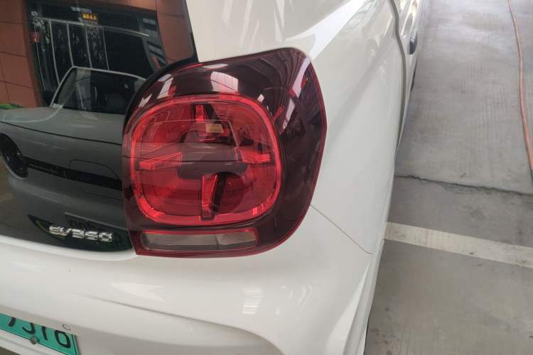 Used Roewe Clever 2021 302 km New Four-Seater Super-Efficient Version
