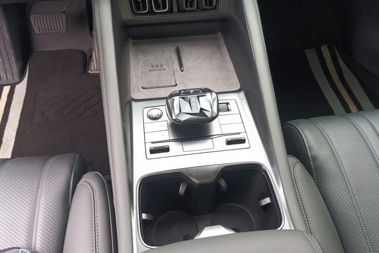 Used BYD Song L EV 2025 Intelligent Driving Version 662 km LiDAR Excellence Edition