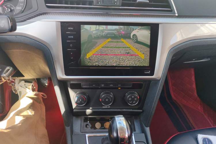 Used Volkswagen Lamando 2021 230TSI DSG Fashion Edition
