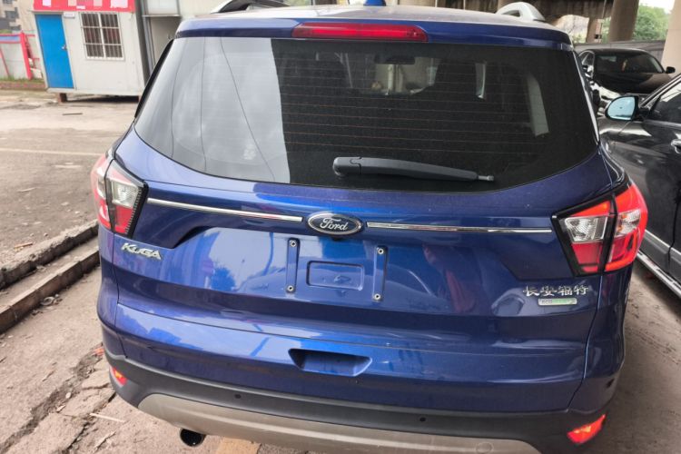 Used Ford Kuga 2018 EcoBoost 180 Two-Wheel-Drive Platinum Edition
