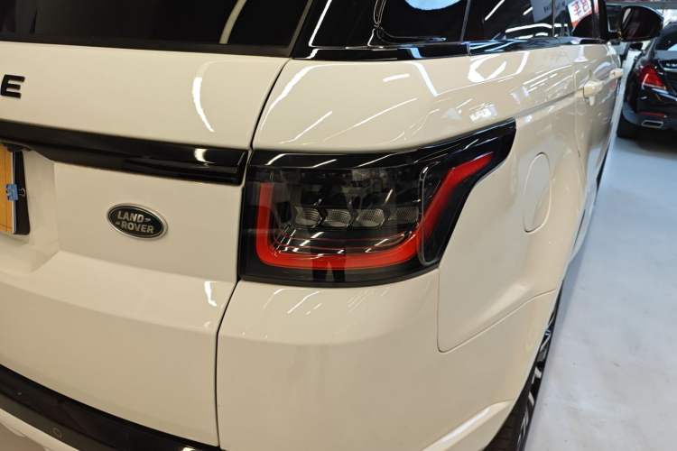 Used Land Rover Range Rover Sport 2022 3.0 L6 YAO Black Edition
