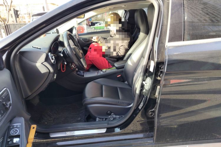 Used Mercedes-Benz GLA 2015 GLA 220 4MATIC Luxury Model
