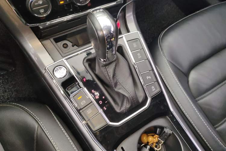 Used Volkswagen Passat 2017 280TSI DSG Luxury Edition
