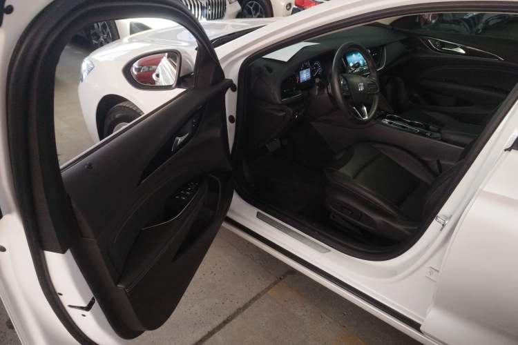 Used Buick Regal 2024 25T Deluxe Edition
