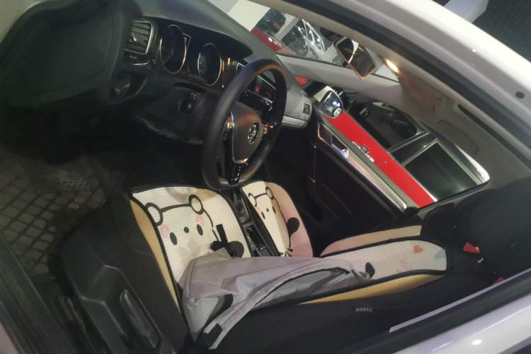 Used Volkswagen Golf 2020 200TSI DSG Comfortable and Ambitious Edition