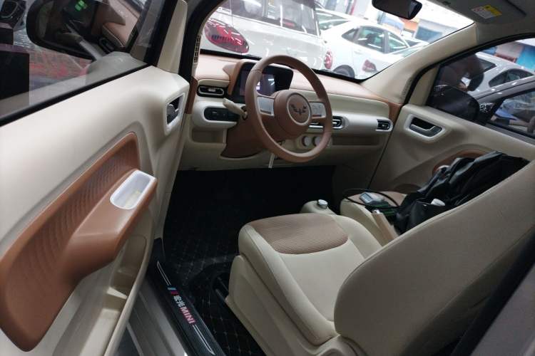 Used Wuling Hongguang MINIEV 2024 3rd Generation 215km Youth Edition