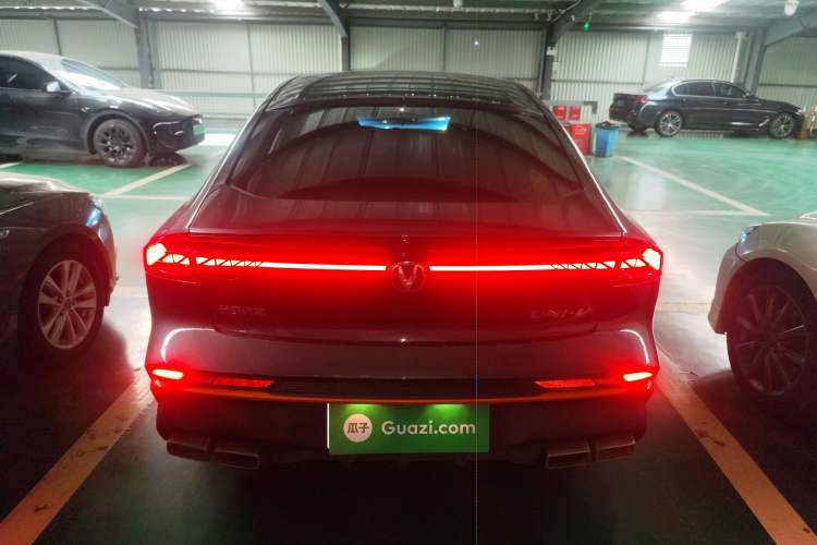 Used Changan UNI-V 2024 1.5T Prestige Sport Edition
