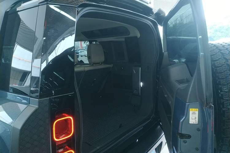 Used Land Rover Defender 2020 110 P400 Dark Special Edition
