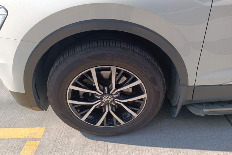 Used Volkswagen Tiguan L 2017 330TSI Automatic Two-Wheel Drive Luxury Edition
