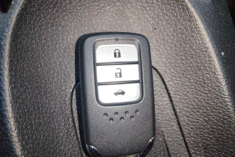 Used Honda Crider 2013 1.8L automatic luxury edition