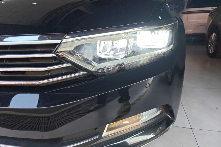 Used Volkswagen Magotan 2018 330TSI DSG Luxury Model