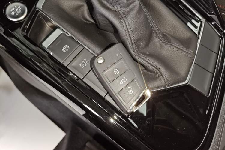 Used Volkswagen Tayron 2019 330TSI Two-Wheel Drive Luxury Model China VI Standard