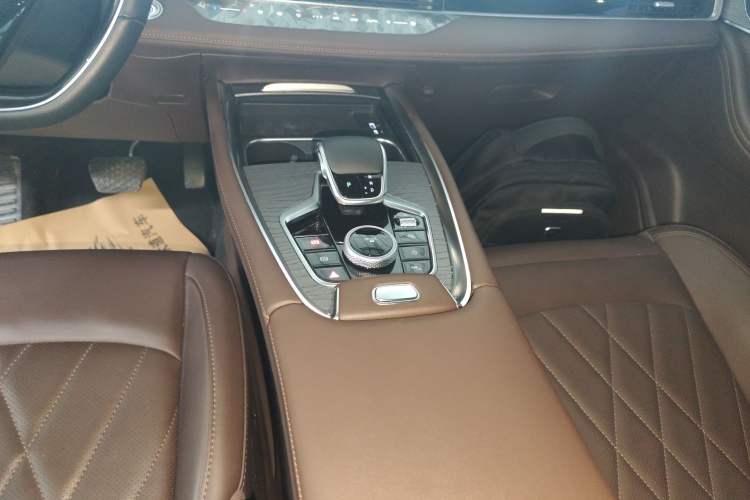 Used Chery Tiggo 8 PRO 2024 Champion Edition 290T Two-Wheel Drive Peak Version 5 Seats
