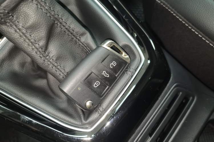 Used Volkswagen Tacqua 2023 200TSI DSG Joy-Connect Edition