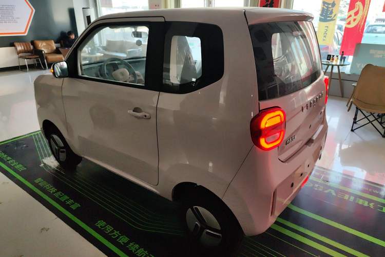 Used  uni 2025 Mildly Sweet Version 11.52 kWh
