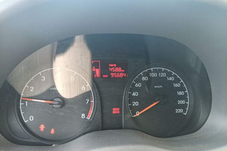 Used Hyundai Verna (older generation) 2014 1.4L Manual Smart GLS Trim