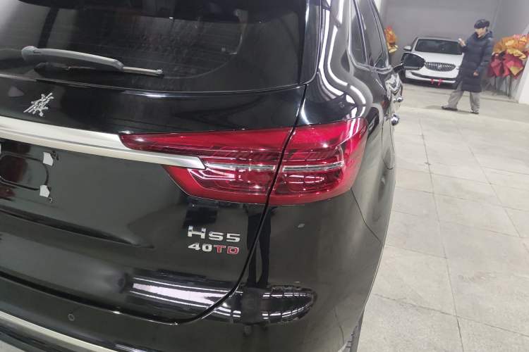 Used Hongqi HS5 2022 Revised Version 2.0T Smart Connect Flagship Edition
