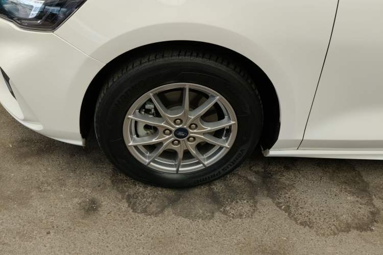 Used Ford Focus 2021 Hatchback EcoBoost 180 Automatic Titanium Edition
