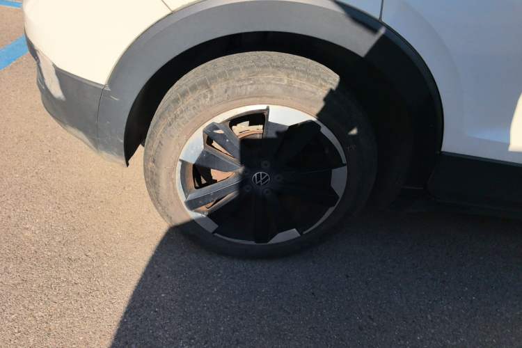 Used Volkswagen Tacqua 2021 200TSI DSG JoyConnect Edition
