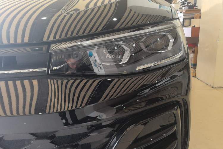 Used Volkswagen Passat 2025 Pro 380TSI Starry Dragon Edition
