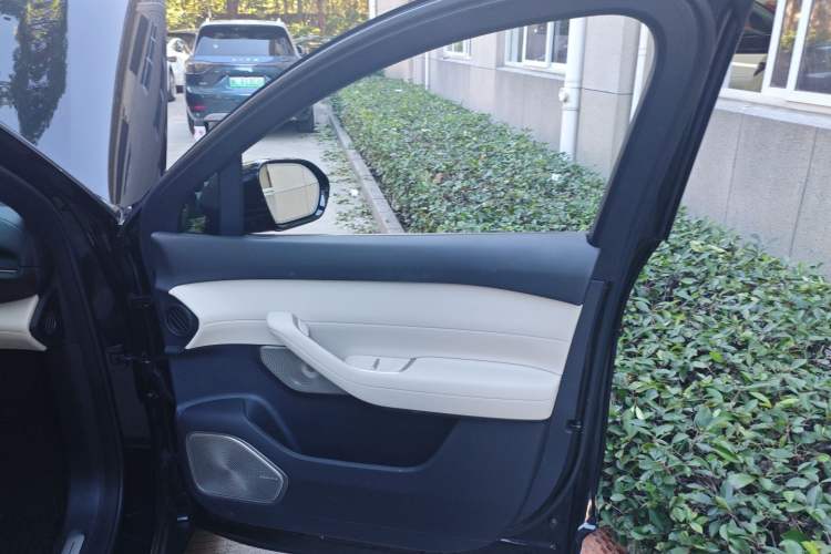 Used Nio ES6 2025 75 kWh
