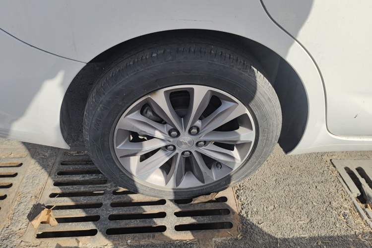 Used Chevrolet Monza 2022 320 Automatic Enjoyment Sunroof Version
