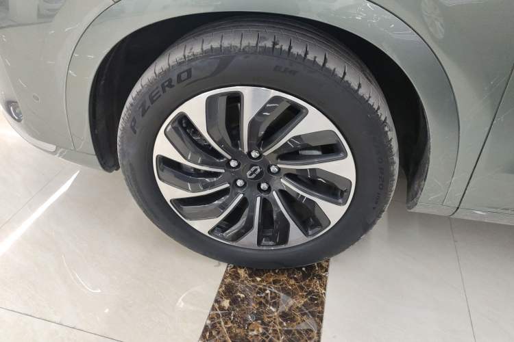 Used Hima AITO M7 2024 1.5T Intelligent Driving 4WD Max Edition 5 Seats
