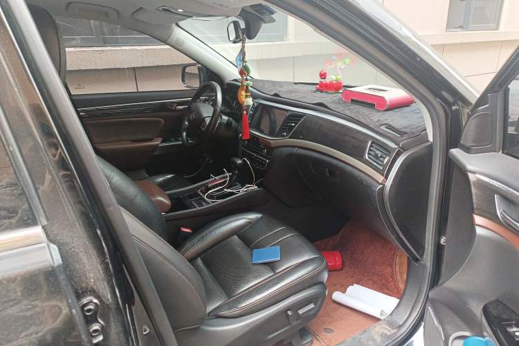 Used GAC Trumpchi GS8 2017 320T Two-Wheel Drive Luxury Smart Connectivity Version (7 Seats)
