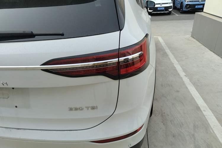 Used Volkswagen Viloran 2024 330TSI Luxury Edition
