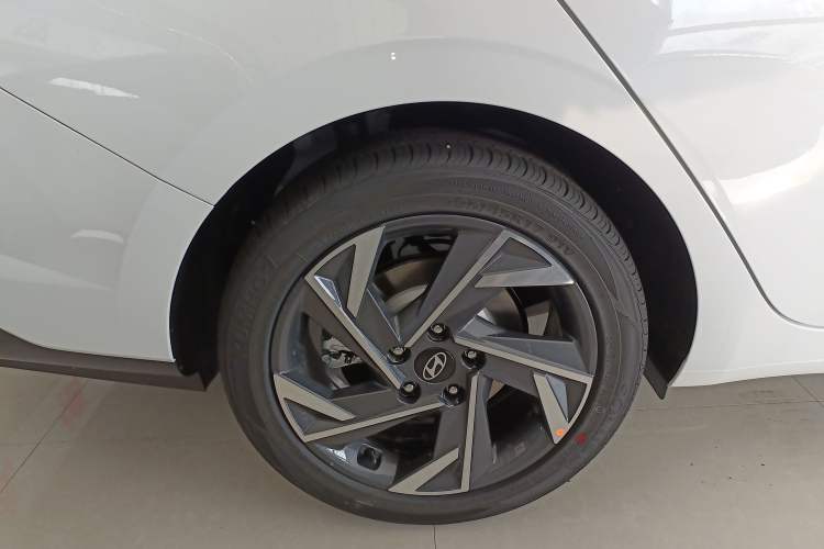 Used Hyundai Elantra 2023 1.5L CVT GLX Elite Edition
