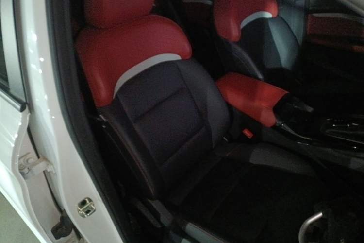 Used MG 5 2023 180 DVVT CVT Luxury Edition
