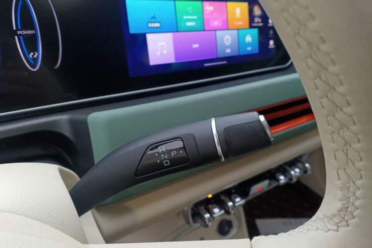 Used ORA Good Cat 2023 401 km Standard Range Premium Version Lithium Iron Phosphate